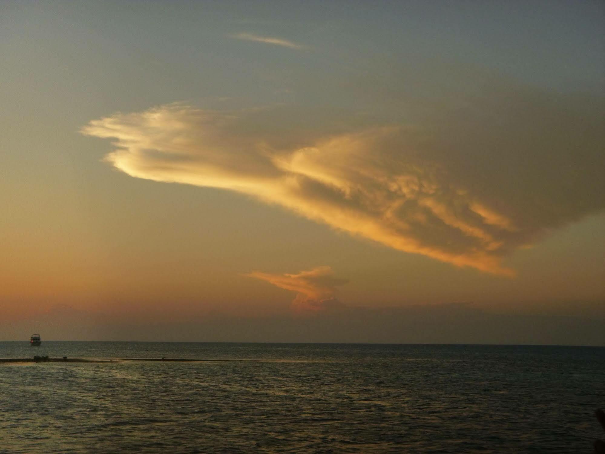 Isla Marisol Resort Eksteriør bilde